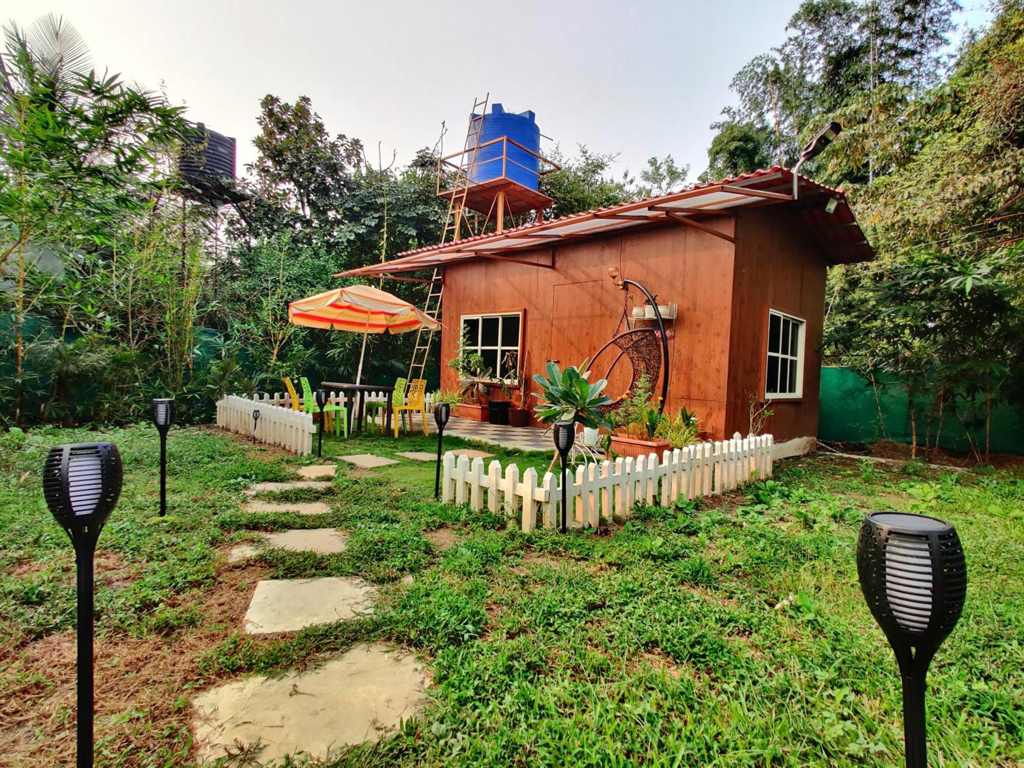 Crystal Springs Villa - A Picture-Perfect Retreat W Pool, Hammock, Gazebo Karjat Exterior photo