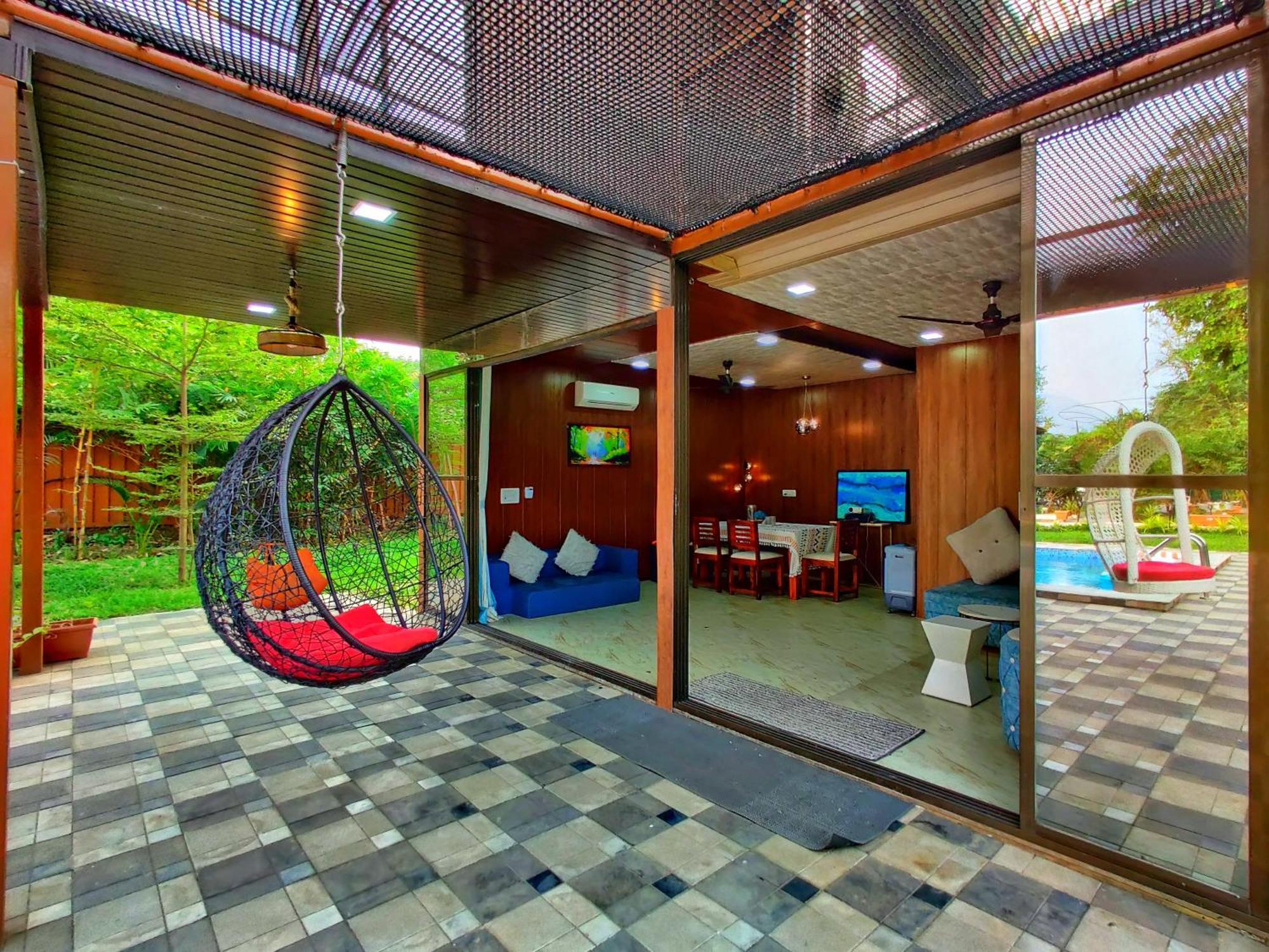 Crystal Springs Villa - A Picture-Perfect Retreat W Pool, Hammock, Gazebo Karjat Exterior photo