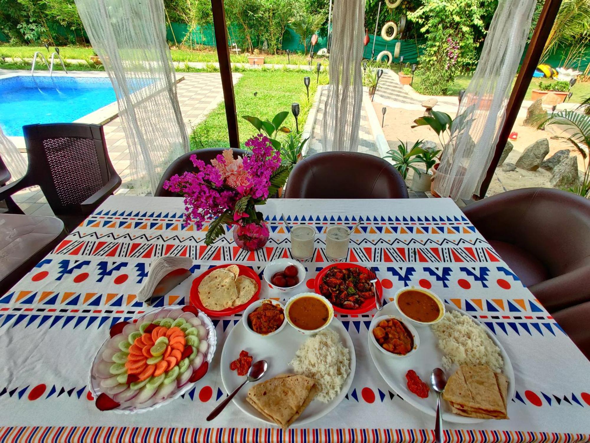 Crystal Springs Villa - A Picture-Perfect Retreat W Pool, Hammock, Gazebo Karjat Exterior photo